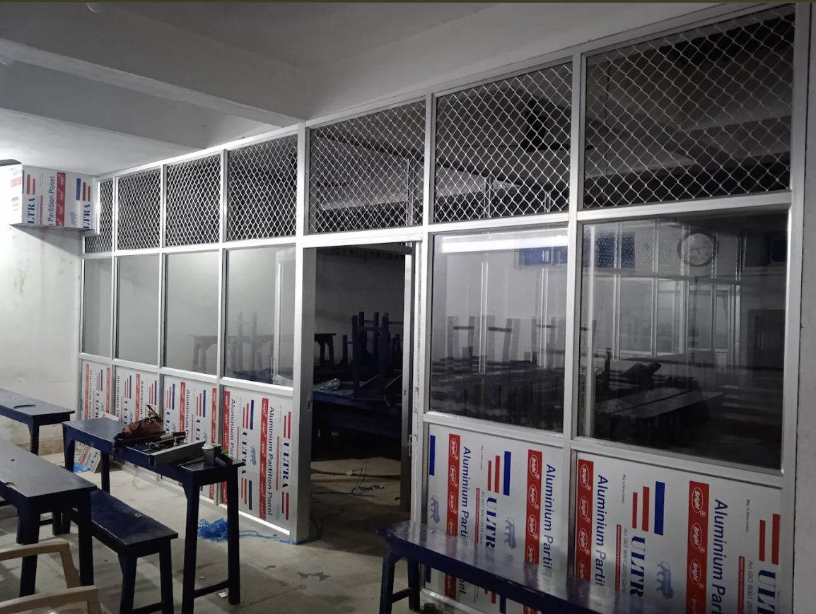 Aluminium partition